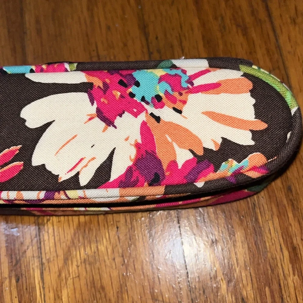 Vera Bradley Floral Patterned Zippered Reading Glasses Eyeglasses Case Accessory